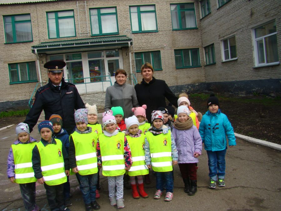 Сайт детского сада орленок. Детский сад Орленок Куйбышев НСО. Детский сад Орленок Вельск. Детский садик Орленок Вельск. Сад Орленок Брянск.