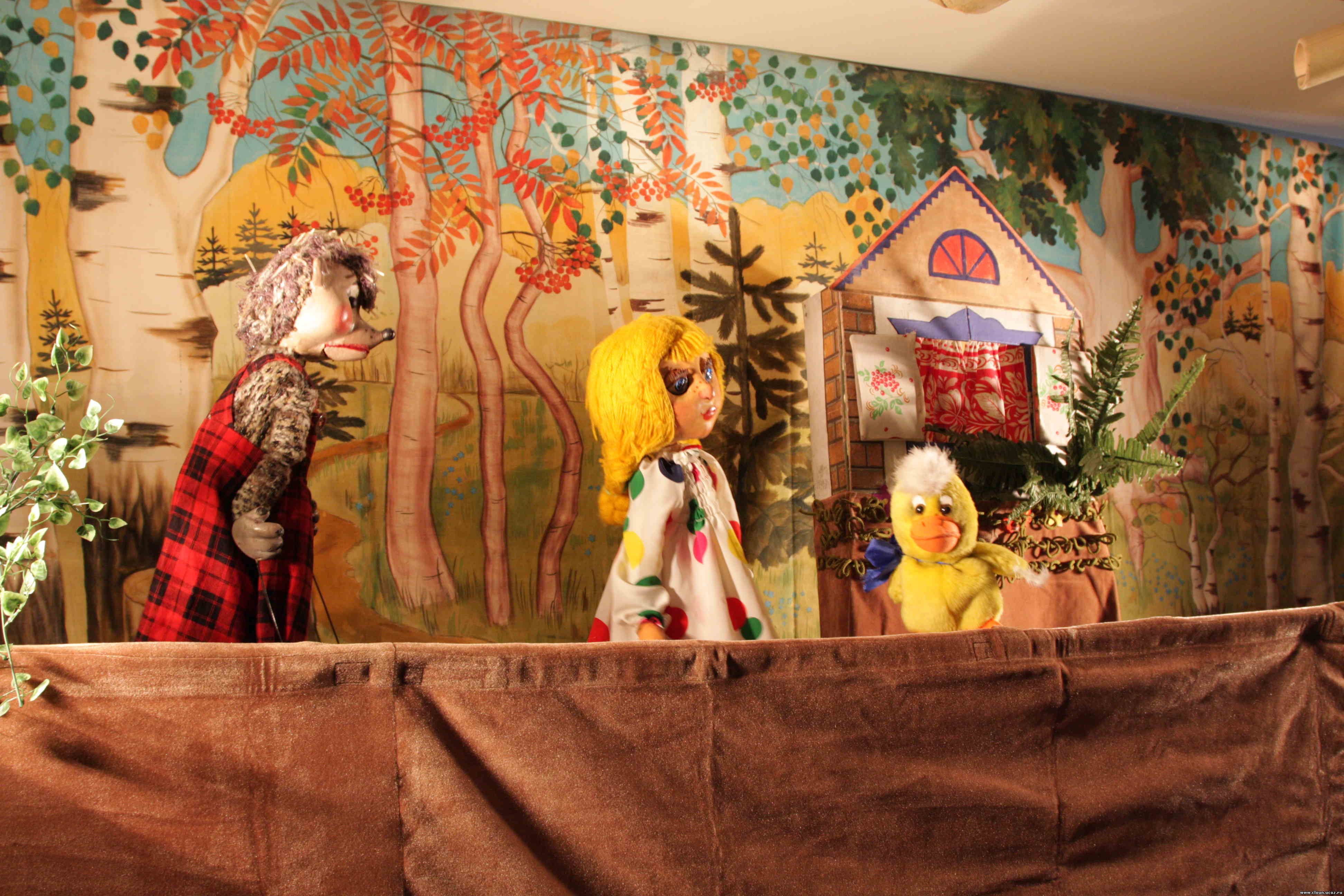 Театр для детей 4 5 лет. Кукольный театр. Детский кукольный театр. Куклы для кукольного театра. Театр кукол для детей.